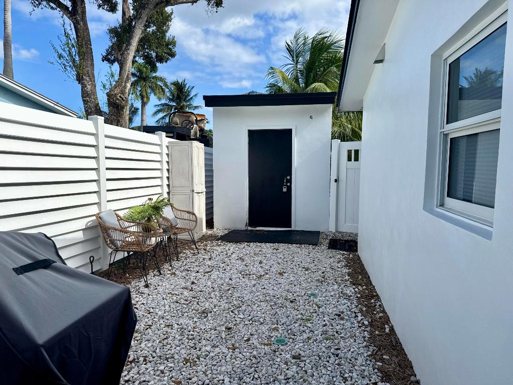 4540 SW 28th Terrace