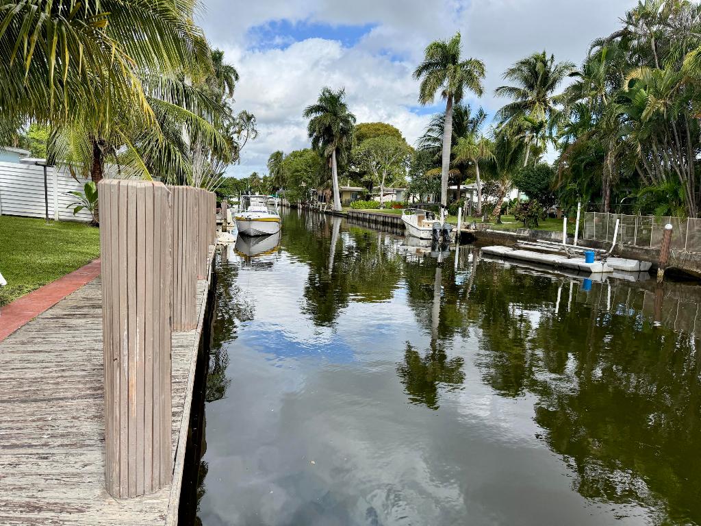 4540 SW 28th Terrace