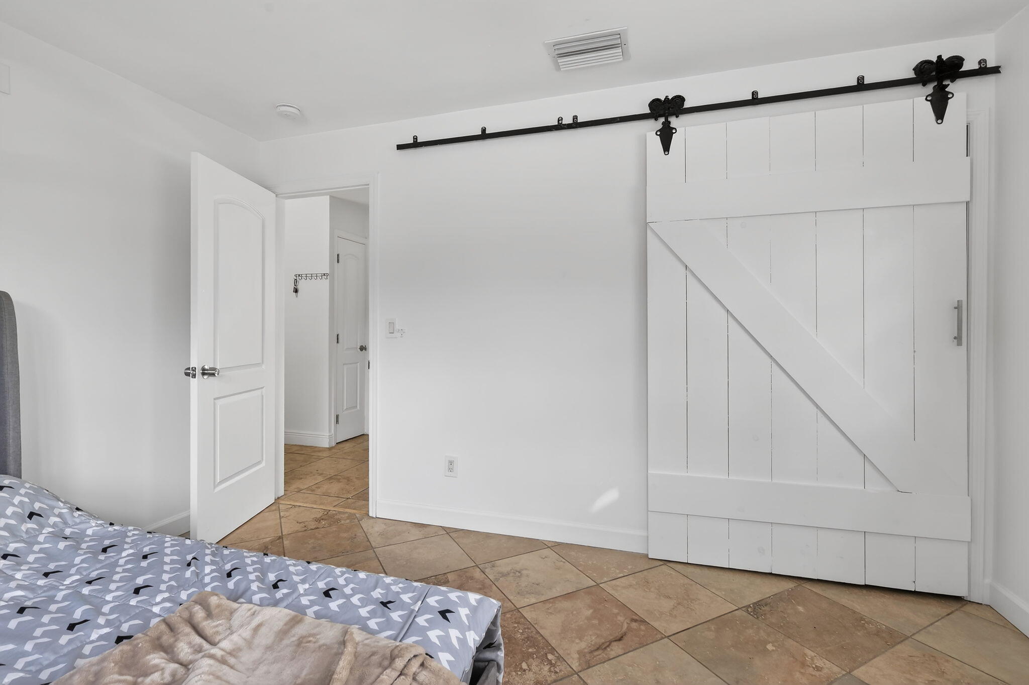 4540 SW 28th Terrace