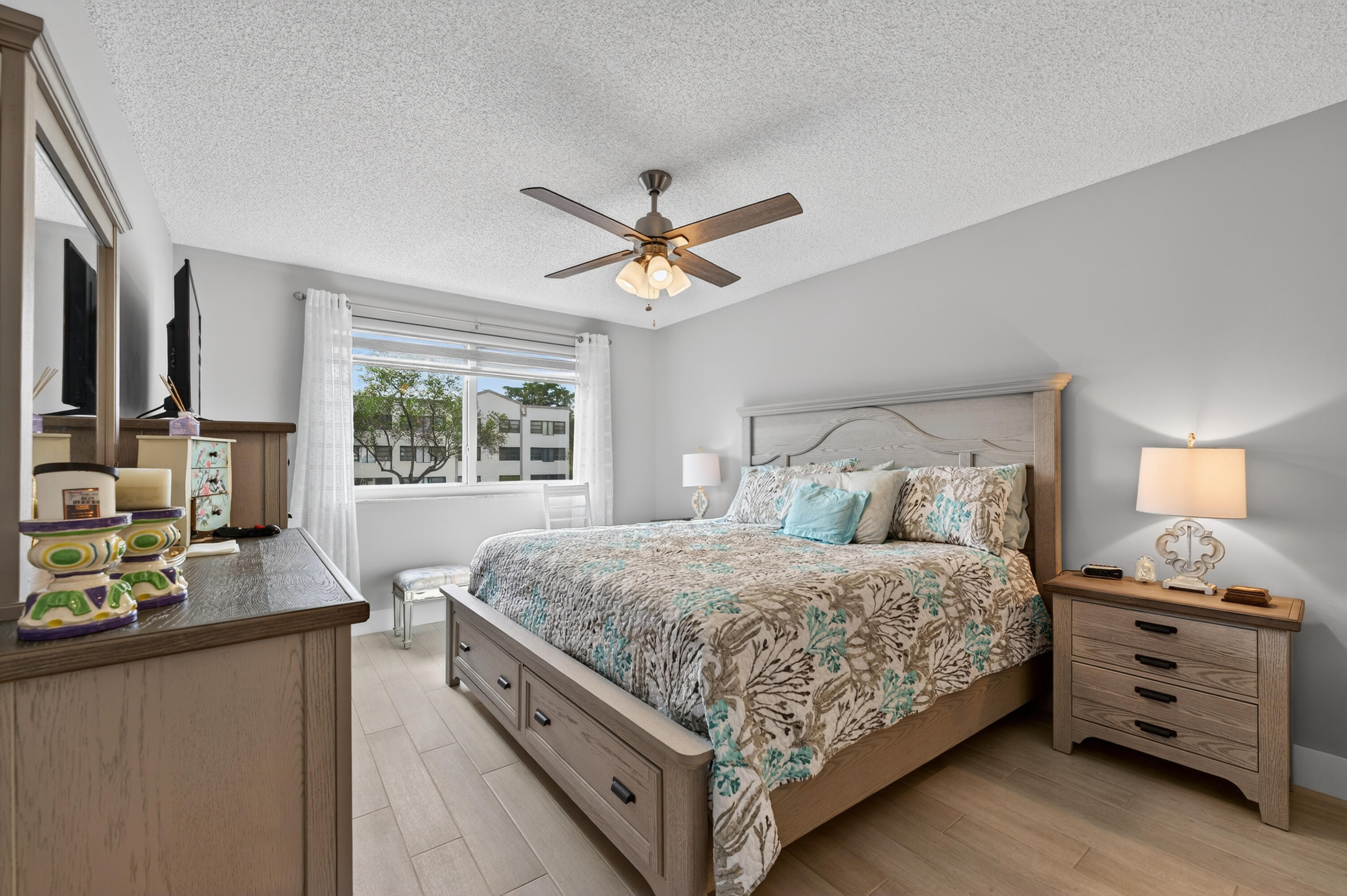7142 S Devon Drive 210