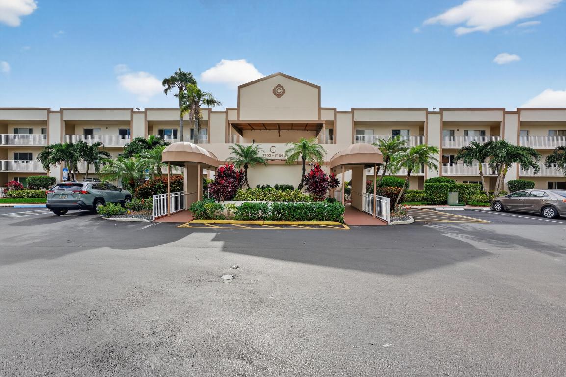 7142 S Devon Drive 210