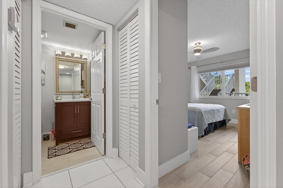 7142 S Devon Drive 210