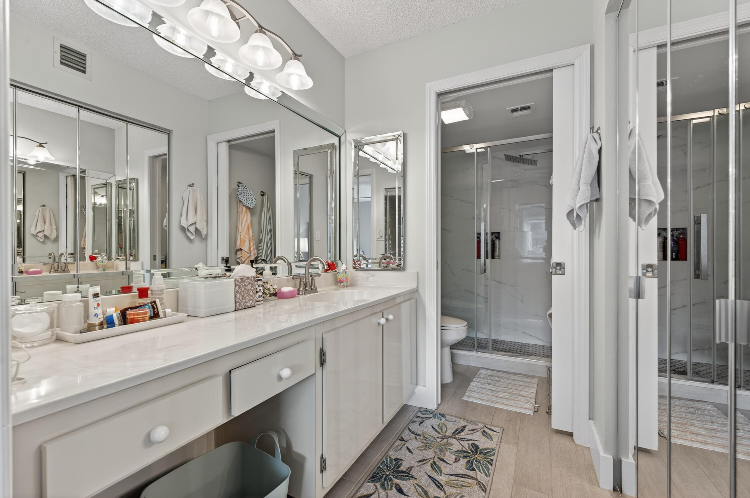 7142 S Devon Drive 210