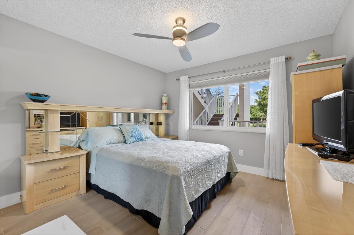 7142 S Devon Drive 210