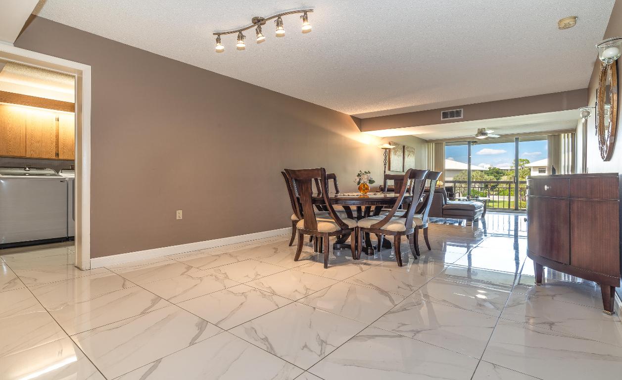 6217 Balboa Circle 306