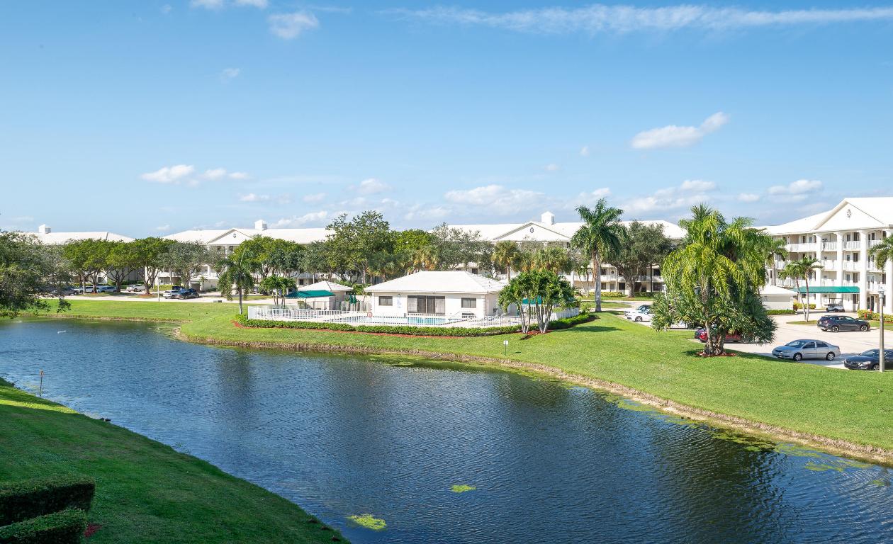 6217 Balboa Circle 306