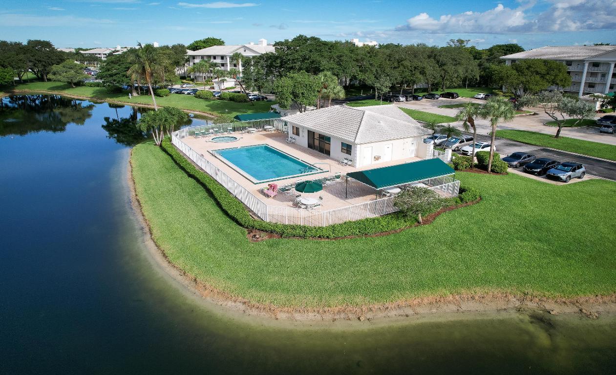 6217 Balboa Circle 306