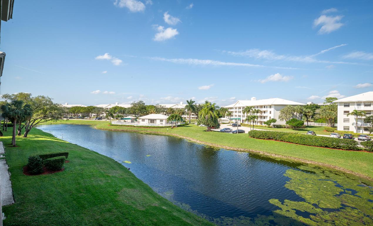 6217 Balboa Circle 306