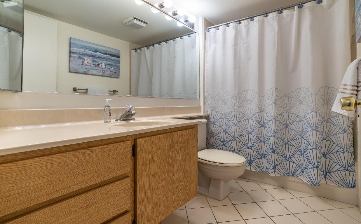 6217 Balboa Circle 306