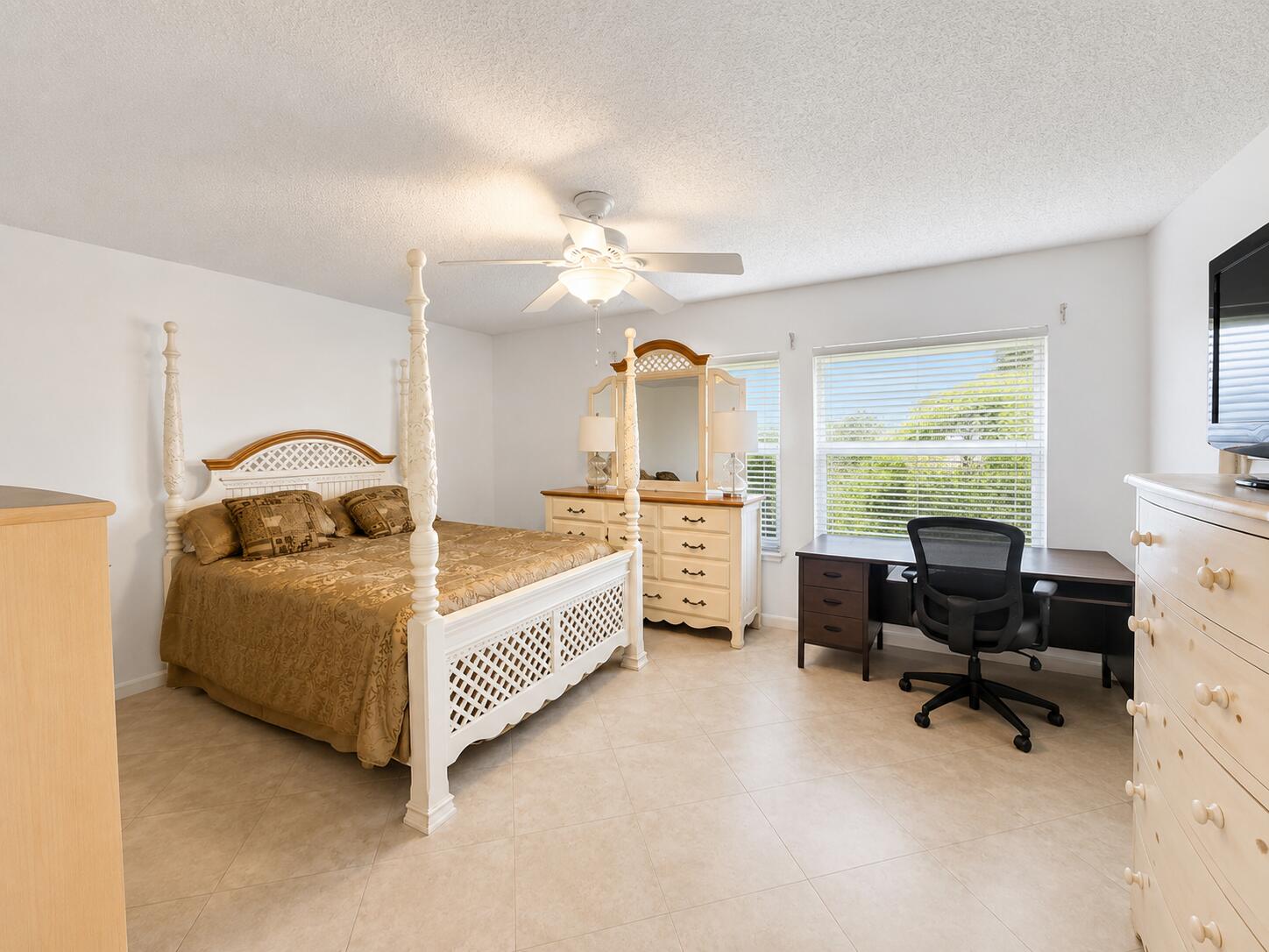 10633 Greenbriar Court