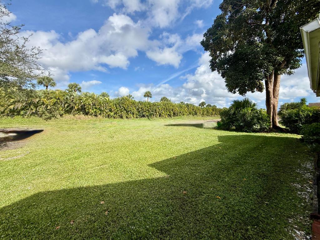 10633 Greenbriar Court