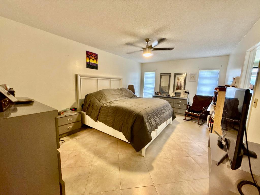 10633 Greenbriar Court