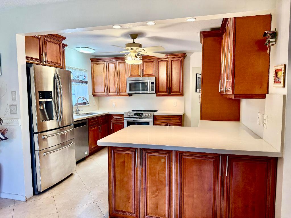 10633 Greenbriar Court