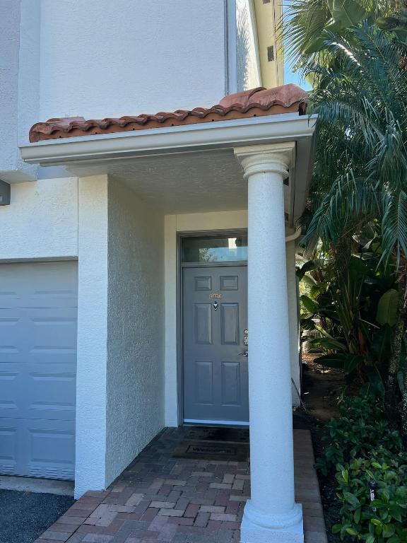 2034 Alta Meadows Lane 1309