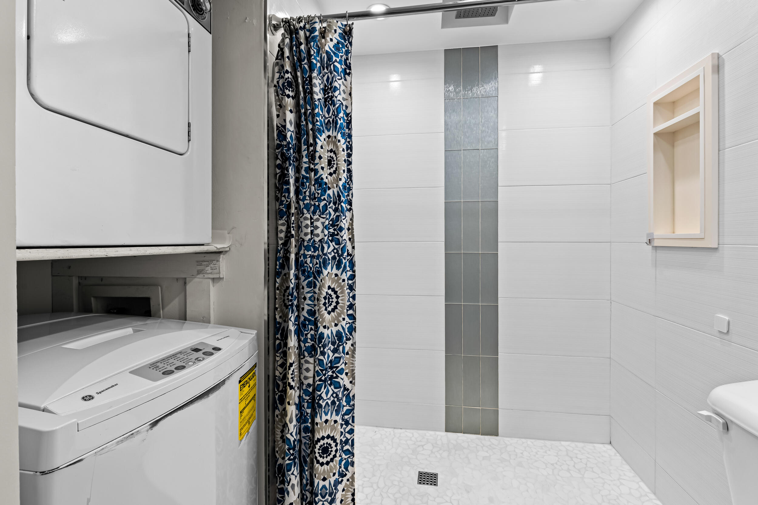 9270 Vista Del Lago E27