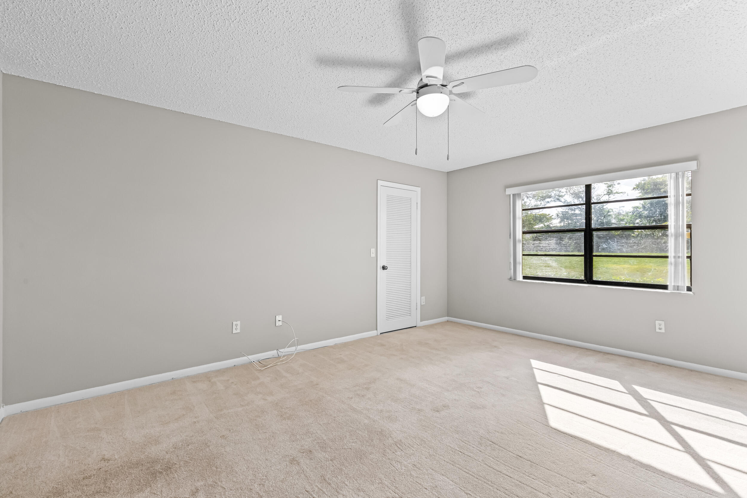 9270 Vista Del Lago E27