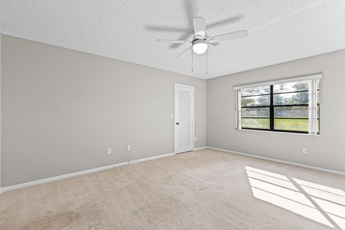 9270 Vista Del Lago E27