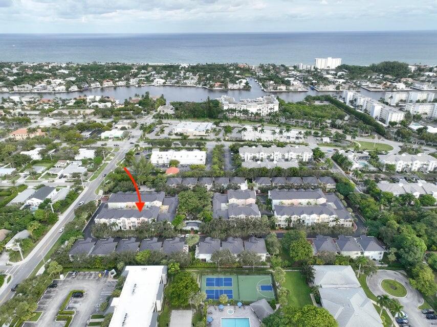 1017 W Heritage Club Circle