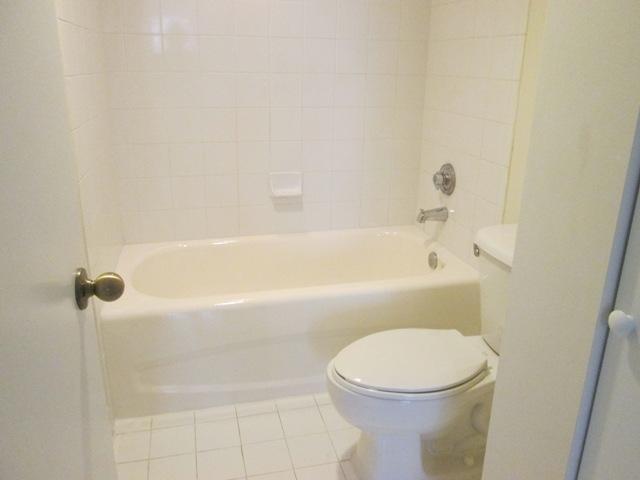 1000 Scotia Drive 504