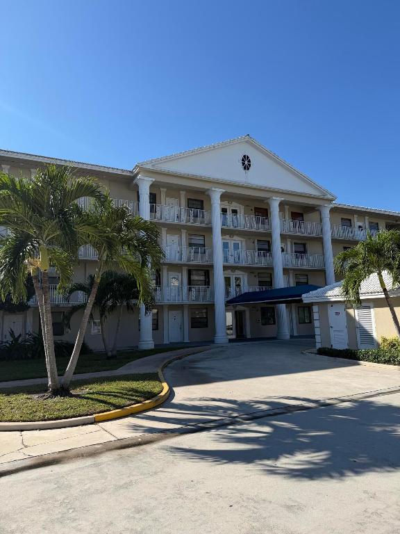 3511 Village Boulevard 102