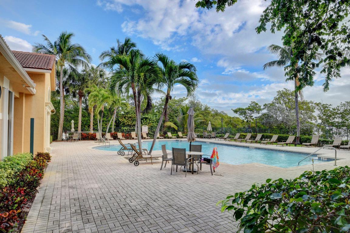 500 Scotia Drive 305