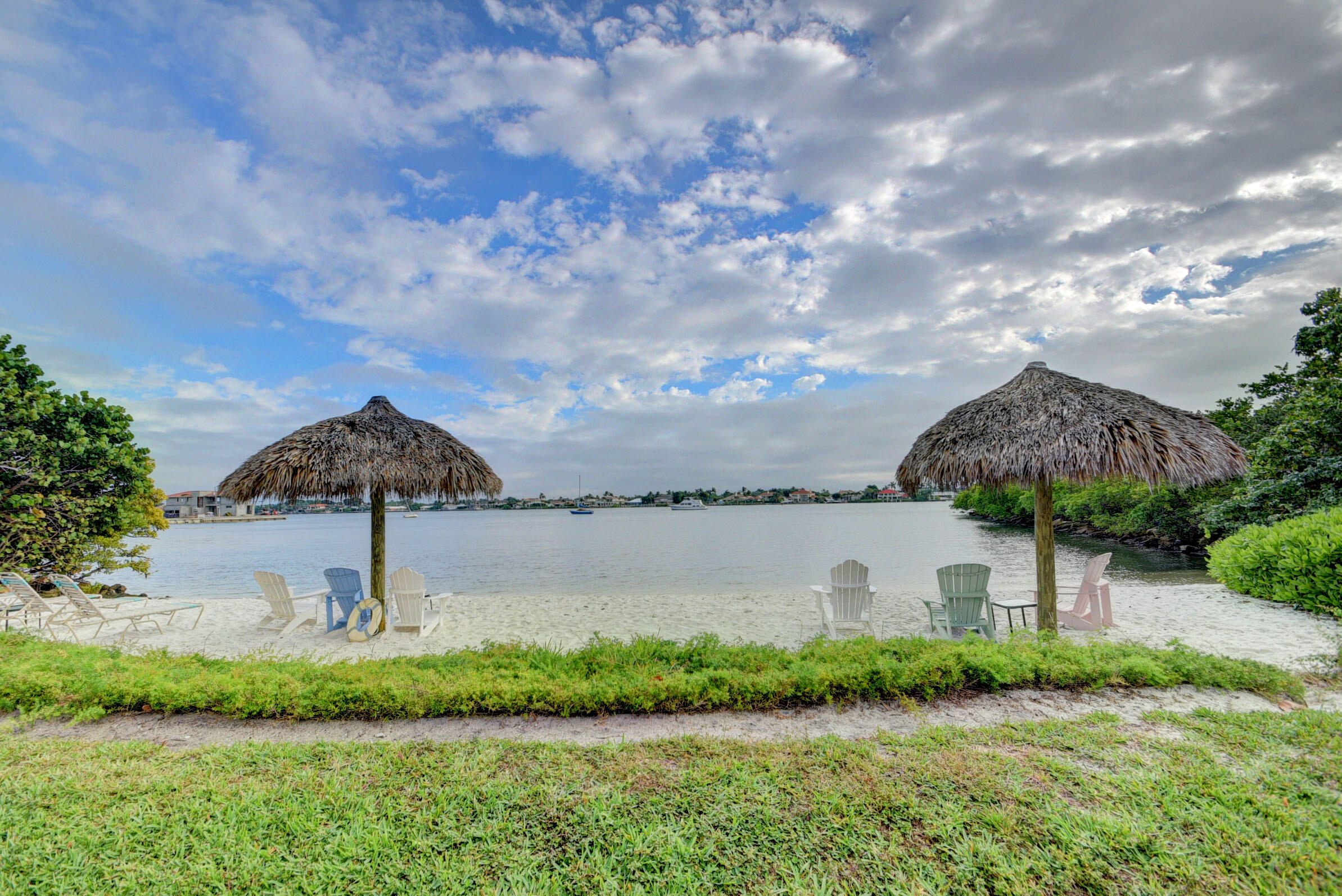 500 Scotia Drive 305