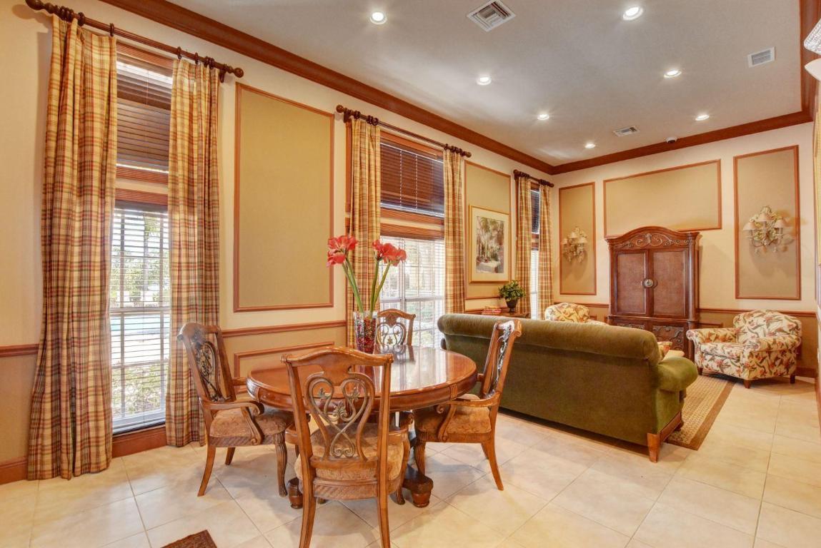 500 Scotia Drive 305