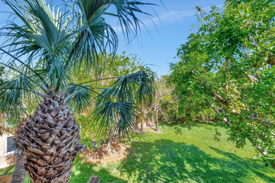 500 Scotia Drive 305