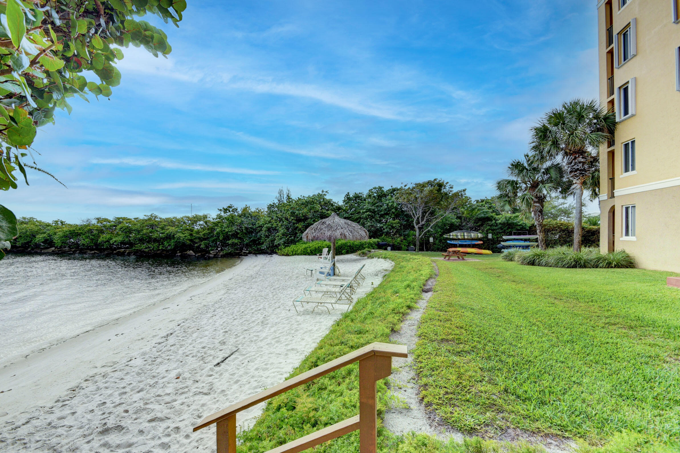 500 Scotia Drive 305