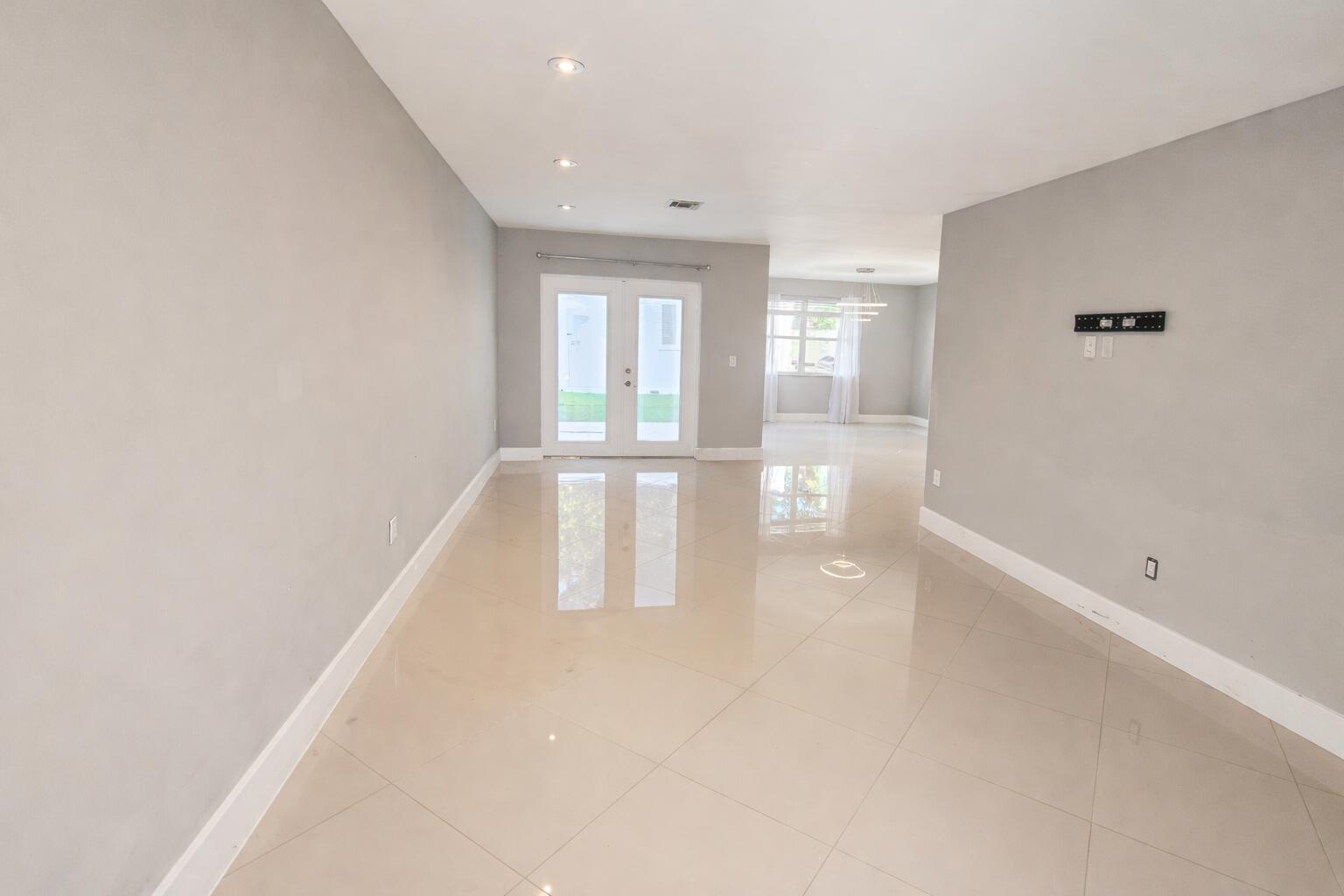 4135 Eastridge Circle