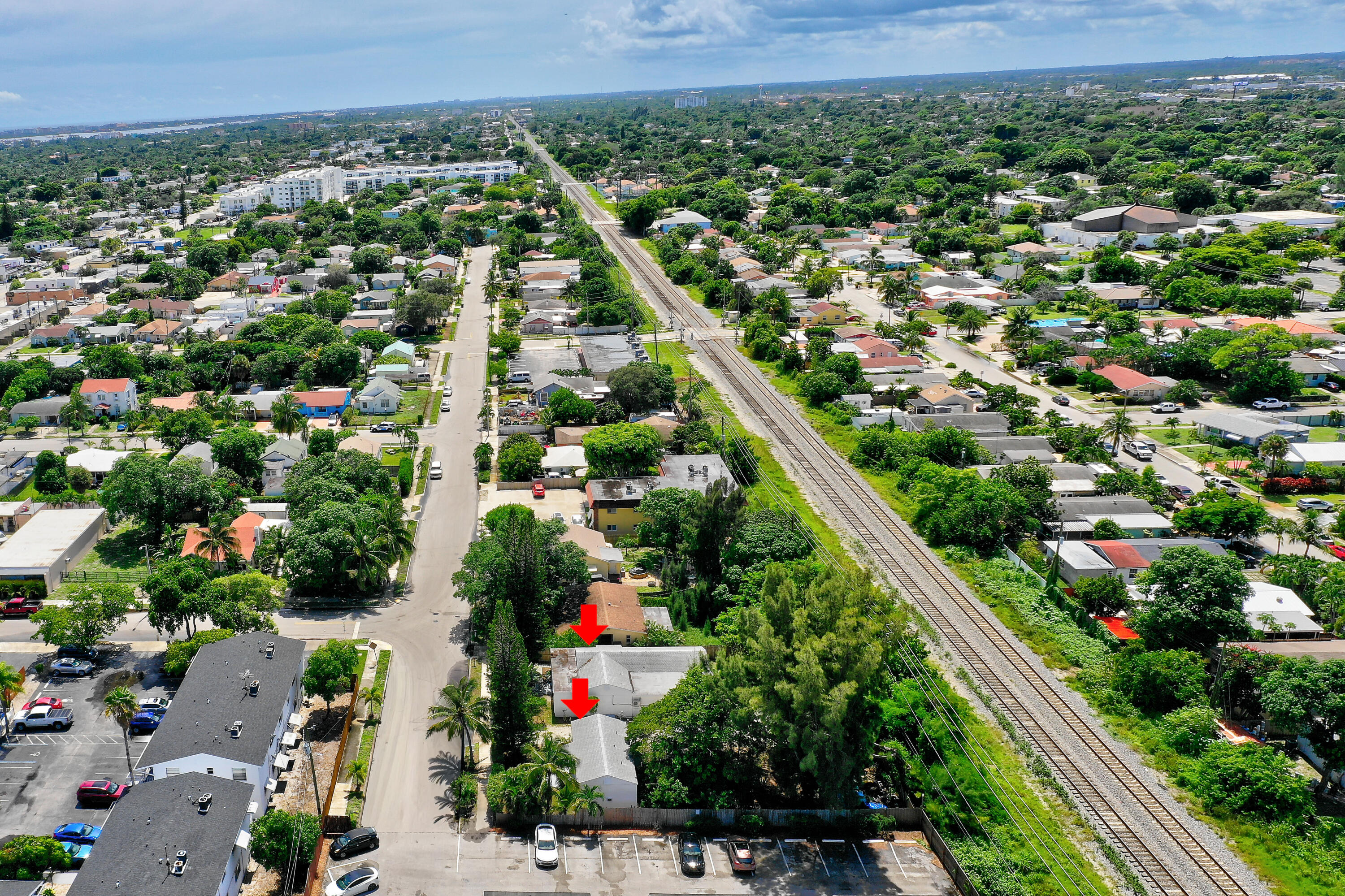 2405-2407 N East Coast Street