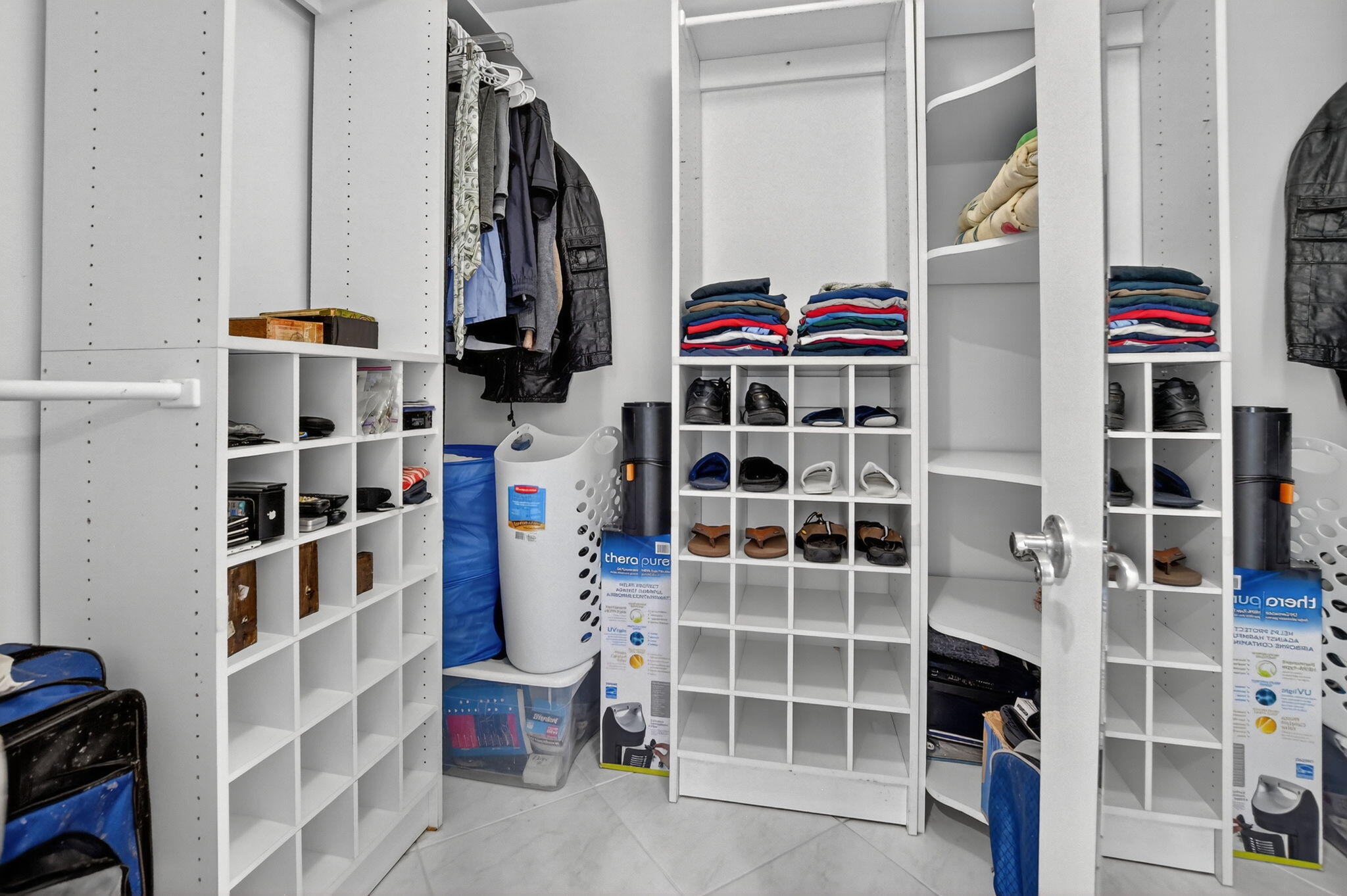 23181 Fountain View B