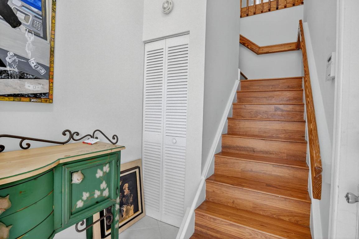 23181 Fountain View B