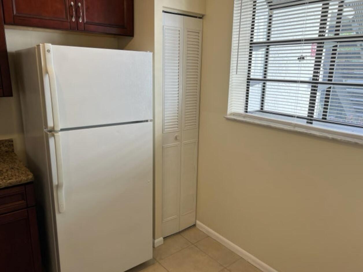1256 S Military Trail 911