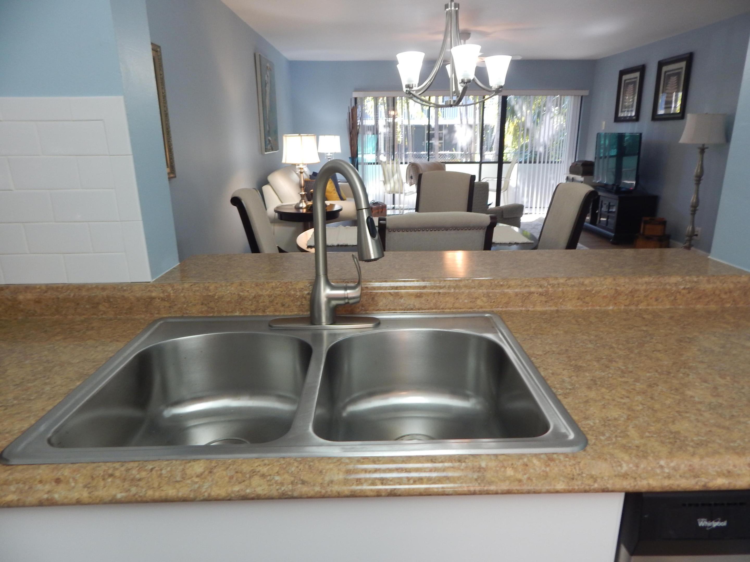 120 SE 7th Street 1002