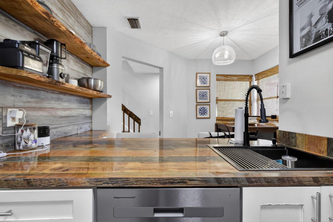 12228 Sag Harbor Court 2, Wellington Unit: 2