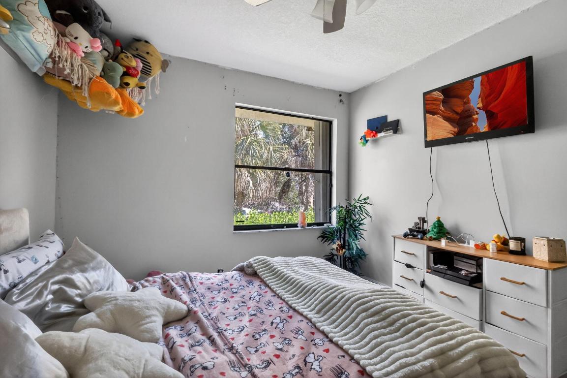 12228 Sag Harbor Court 2, Wellington Unit: 2