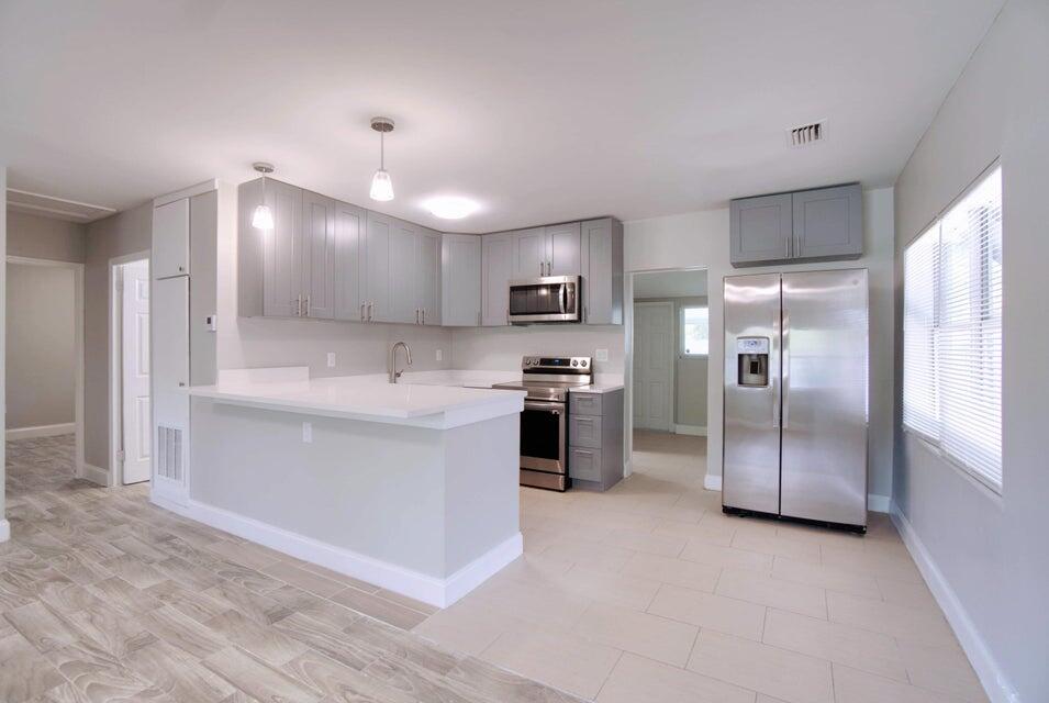 1117 NW 7th Terrace, Fort Lauderdale