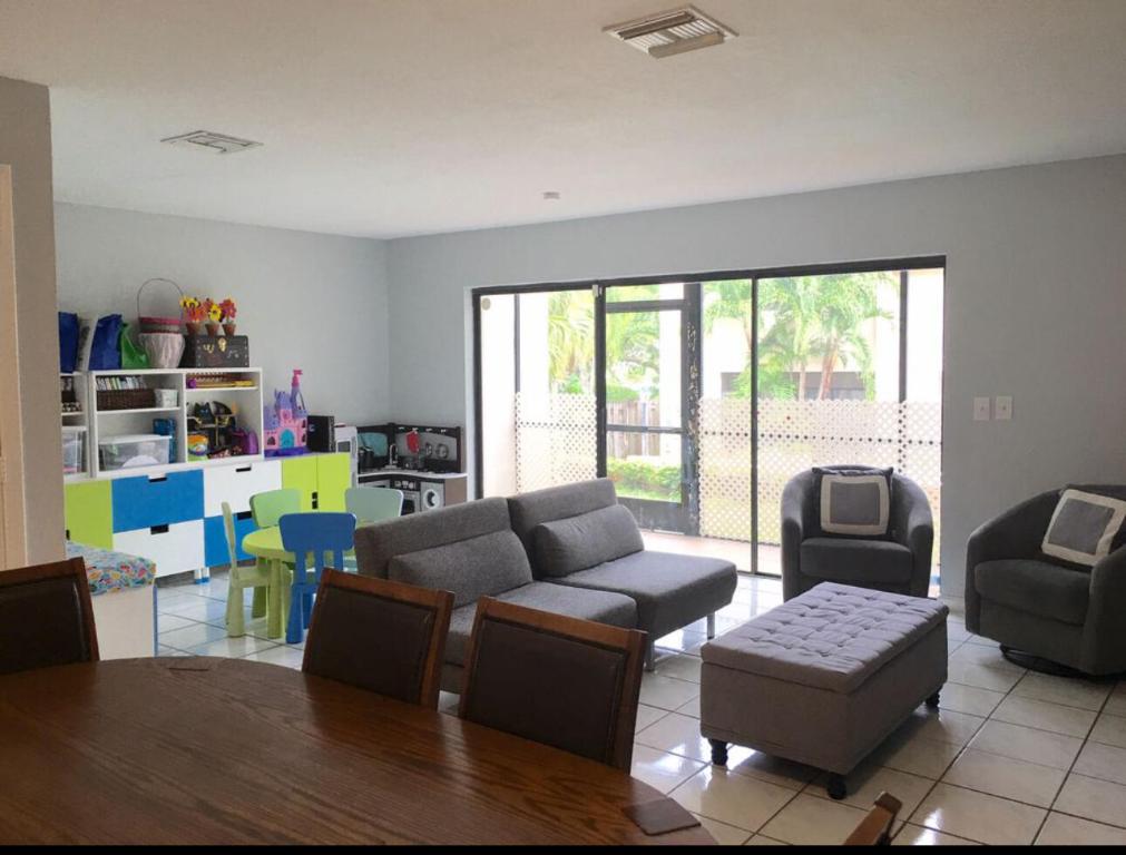 1679 NW 15th Vis NW, Boca Raton