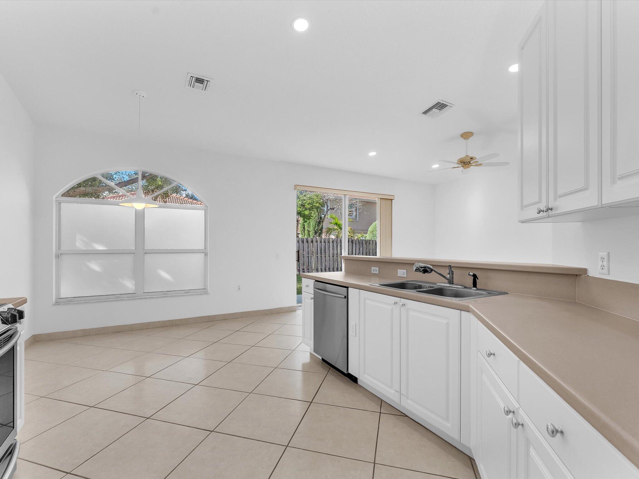 7863 NW 61st Terrace, Parkland