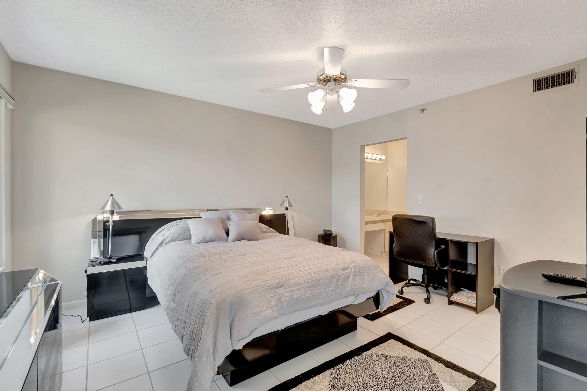 280 NW 67th Street B207, Boca Raton Unit: B207