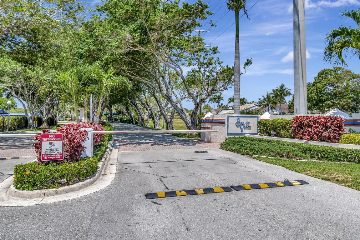 280 NW 67th Street B207, Boca Raton Unit: B207