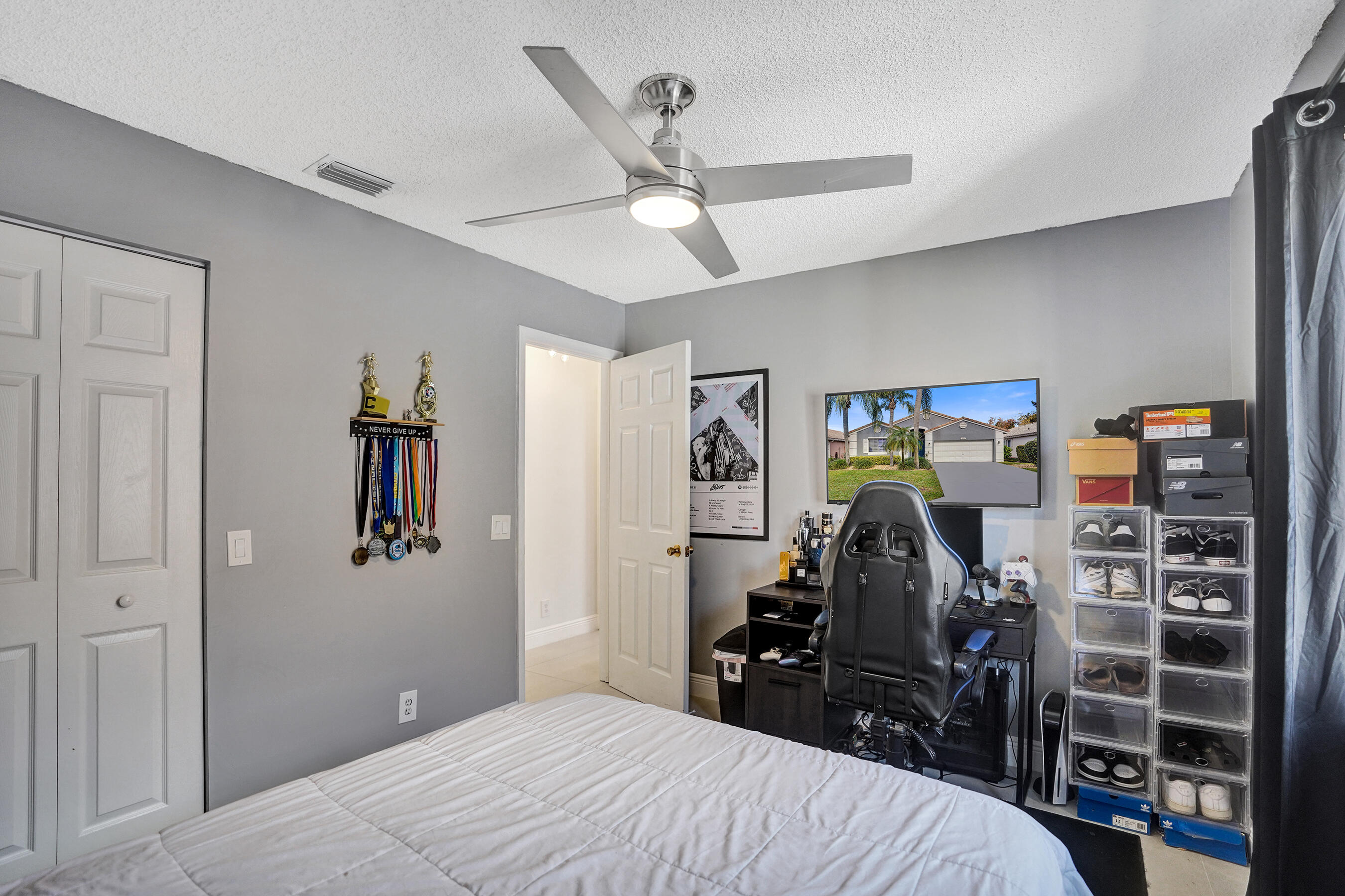 4571 NW 6th Street, Deerfield Beach