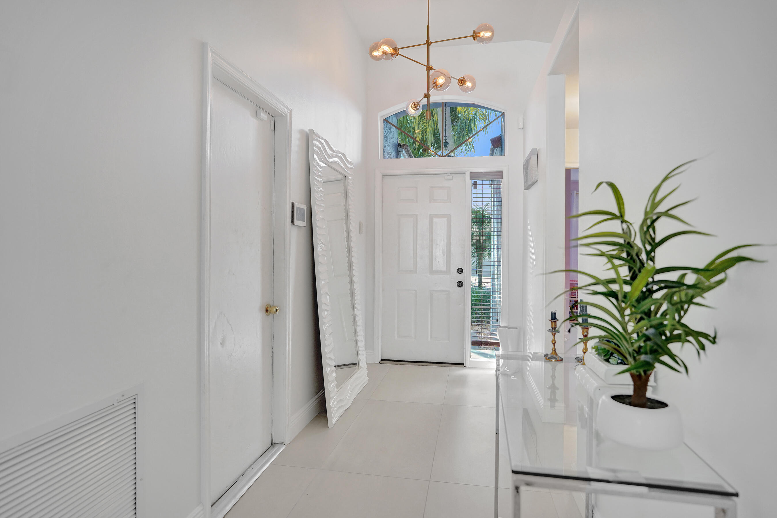 4571 NW 6th Street, Deerfield Beach