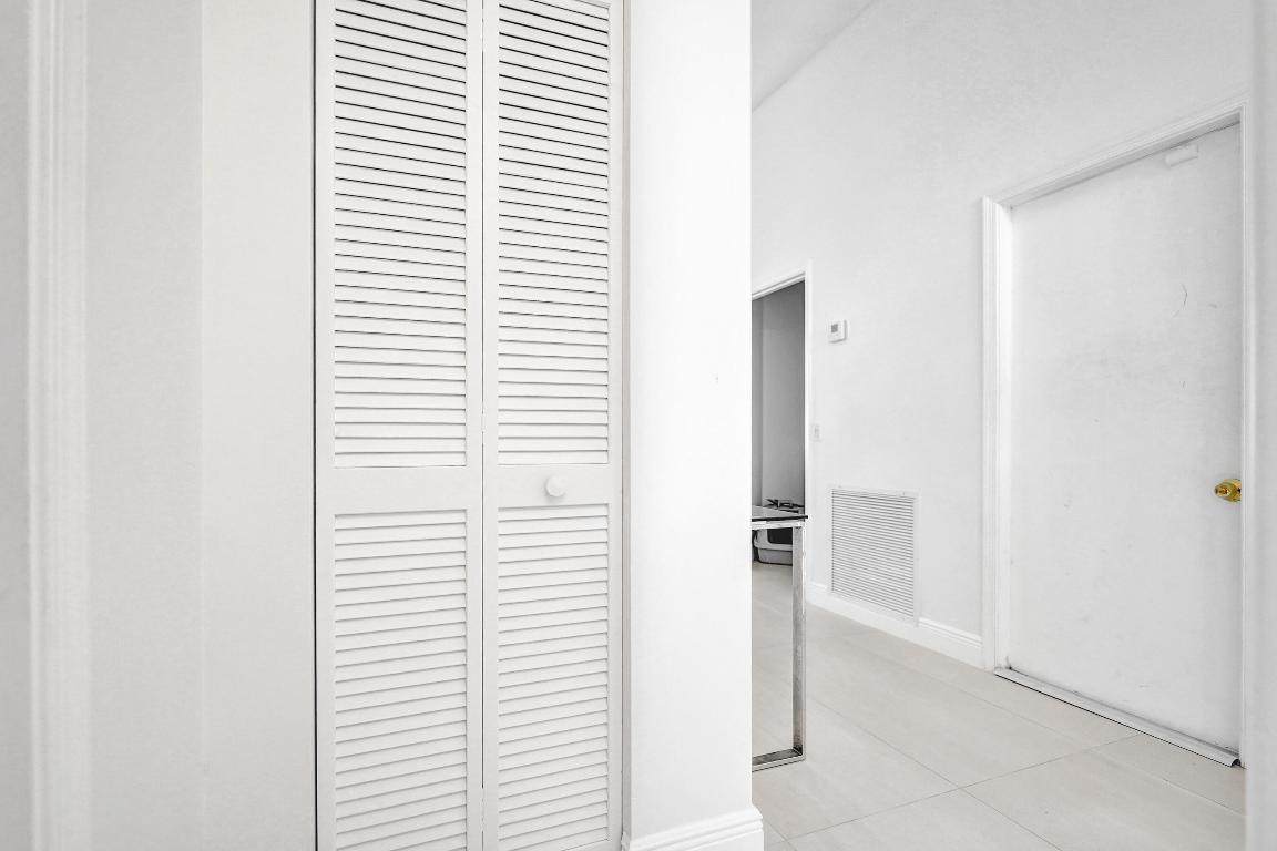 4571 NW 6th Street, Deerfield Beach