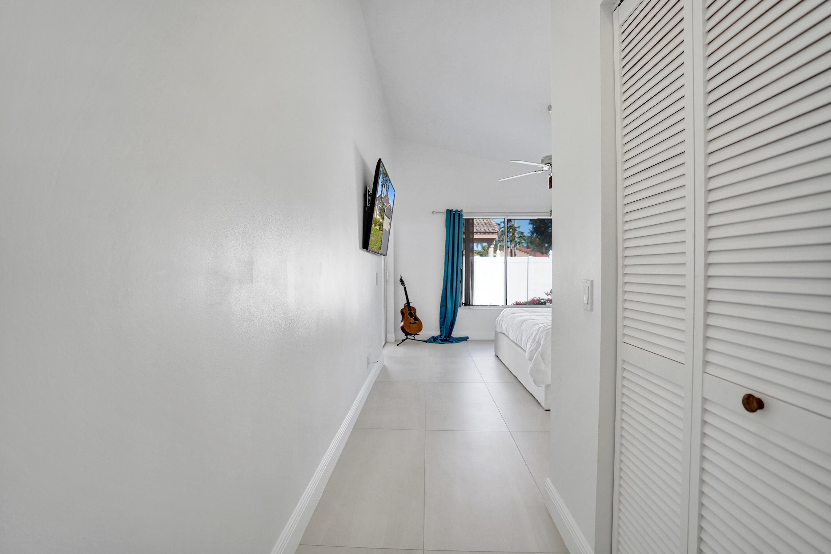 4571 NW 6th Street, Deerfield Beach
