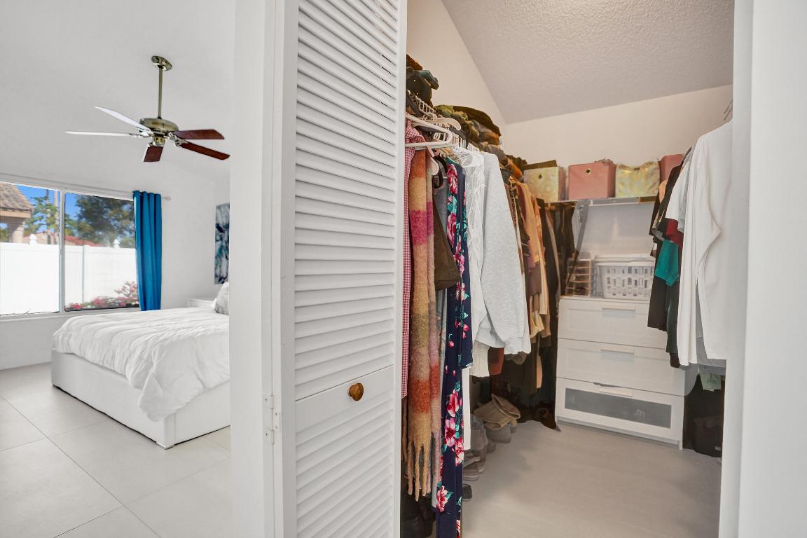 4571 NW 6th Street, Deerfield Beach