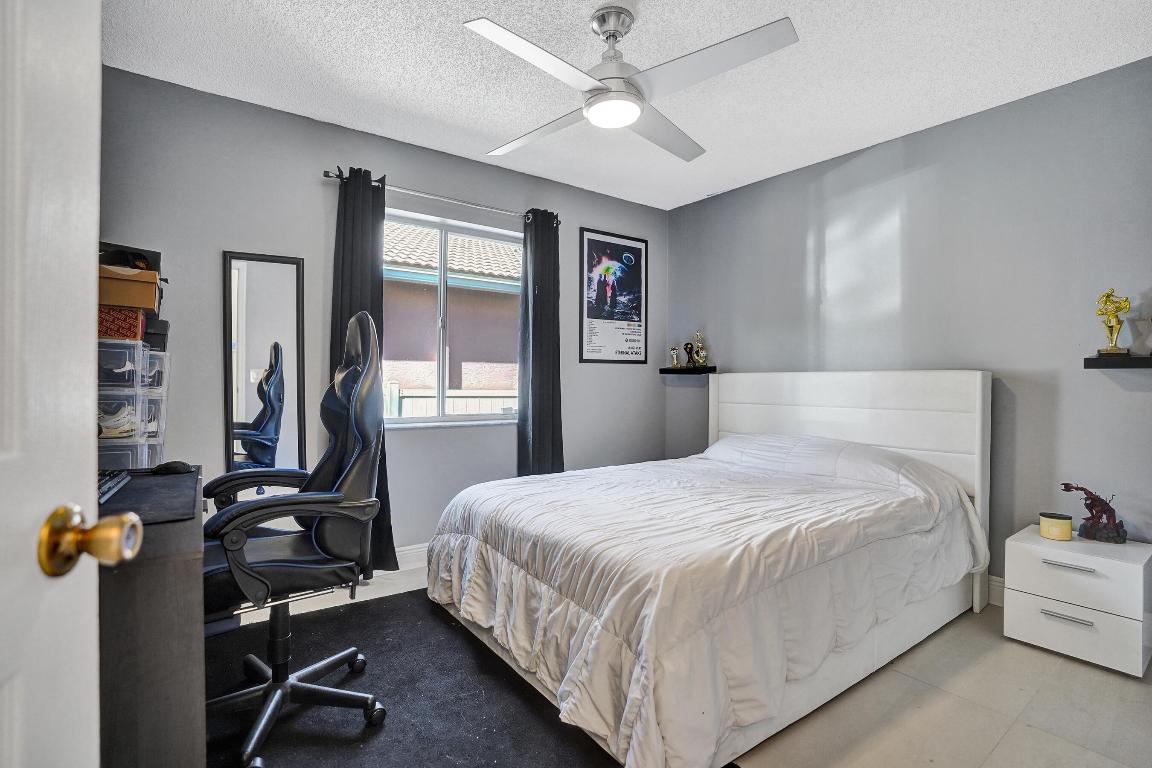 4571 NW 6th Street, Deerfield Beach