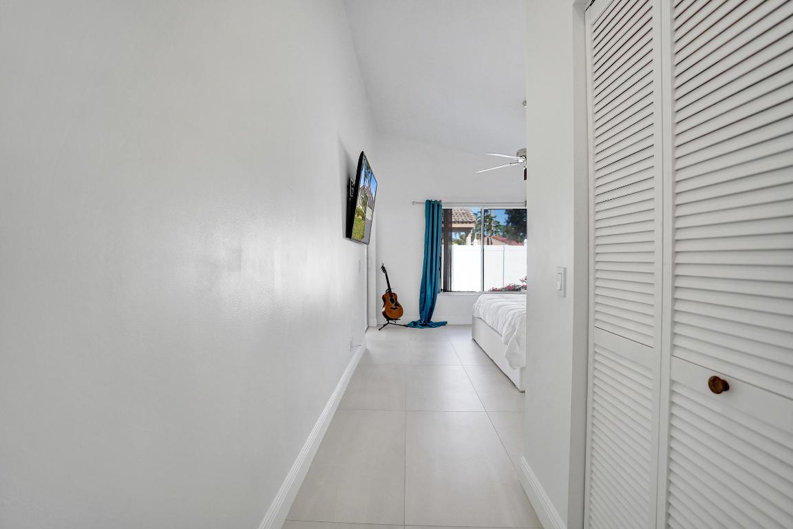 4571 NW 6th Street, Deerfield Beach