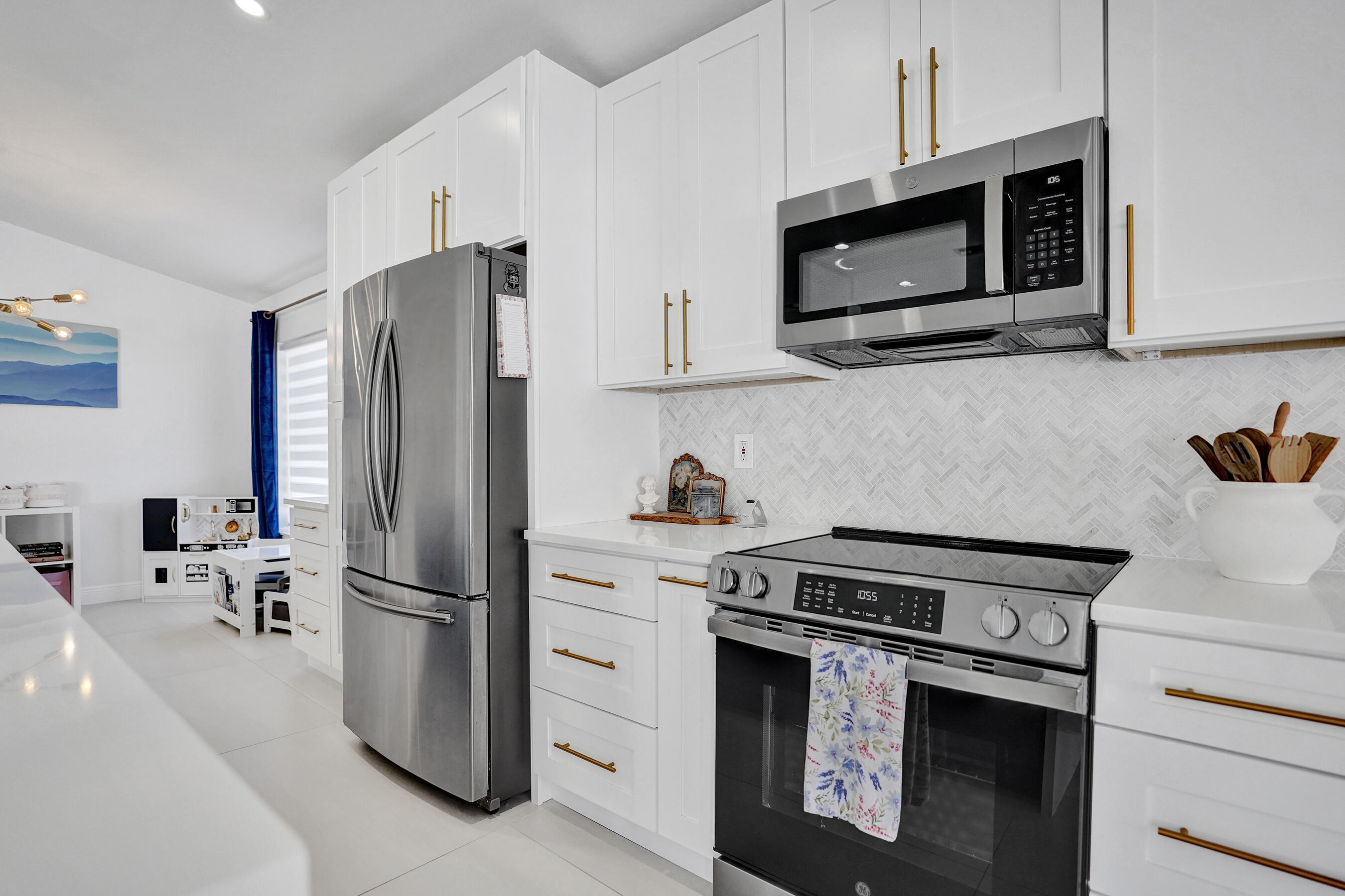 4571 NW 6th Street, Deerfield Beach